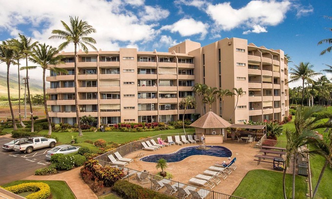 Maalaea Hotel | Island Sands by Coldwell Banker Island Vacations