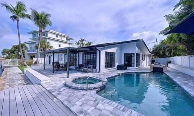 St. Petersburg - Clearwater House | Island View from Waterfront home