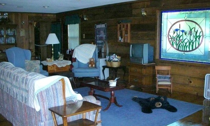 North Lake George House | 'Island View in Hague' Directly on Quiet Northern Lake George ***** View & Sunny