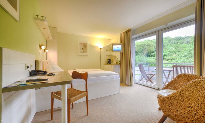 Helgoland House | Islander Double Room - Hotel Rickmers Insulaner