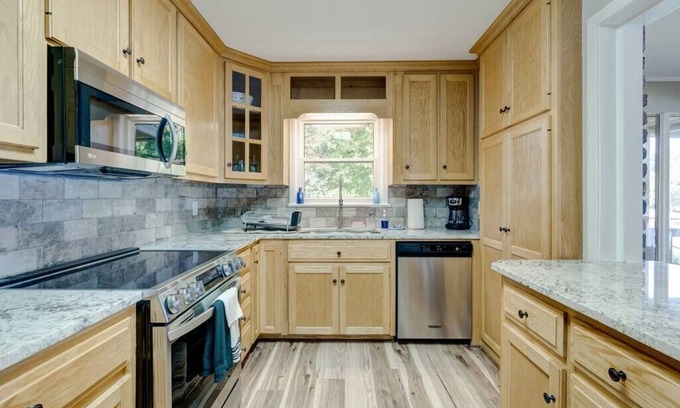 Shelby House | IslandTime! 6 Br/3Ba with your own private island!
