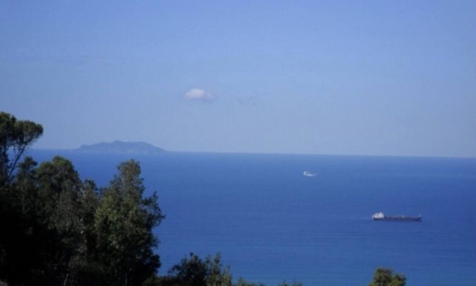 Castellaccio House | Tuscan farmhouse apartment on two levels with sea view