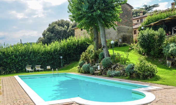 Bivio Lugnano House | Superb Holiday Home With Swimming Pool