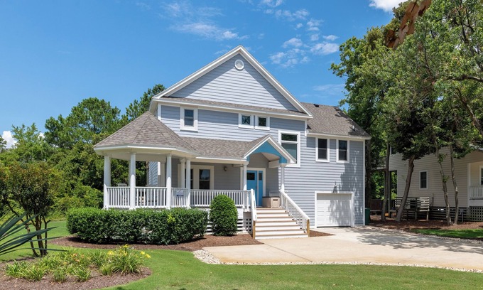 Corolla House | It's About Time: Private Hot Tub, Community Pool, Flexible Stays