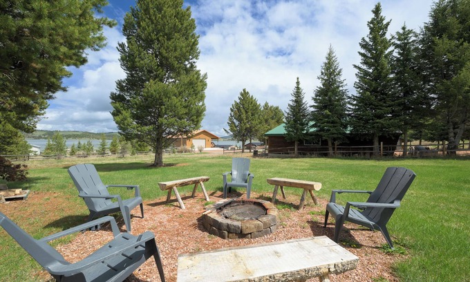 Georgetown Cabin | It's Fire Pit Season! S'mores, please!