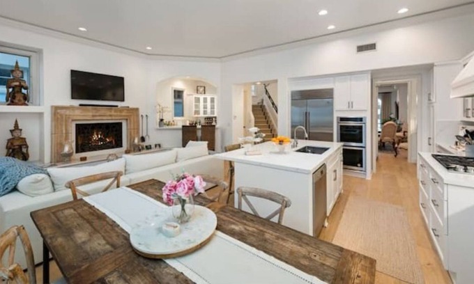 Marina del Rey Villa | Italian luxury beach mansion