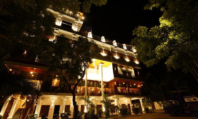 Jaffna House | J Hotel