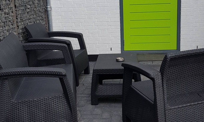 Hoofddorp Apartment | JaBaKi Green Studio