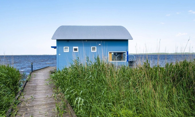 Anjum House | Jachthaven Oostmahorn by Interhome