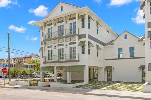 Clearwater Beach House | Jade House at The Gemma