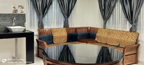 Kodaikanal Bed & Breakfast | Janyas Homestay