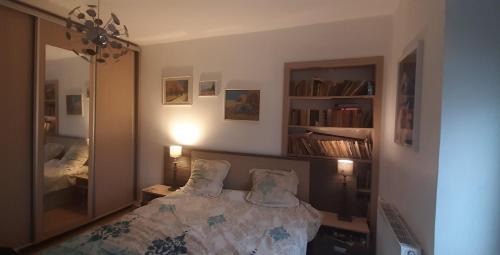 Bollee Bed & Breakfast | Jardin de plantes centre-ville résidential Botanical garden residential down-town