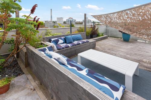 Ile de Nantes Palais des Congres Apartment | Jardin du 8e Ciel - Neuf & Central