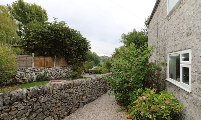 Youlgreave Cottage | Jasmine Cottage