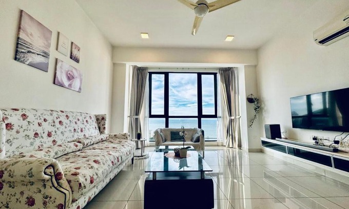 Seri Tanjung Pinang Apartment | Jazz Suite Ocean View Netflix SmartTV