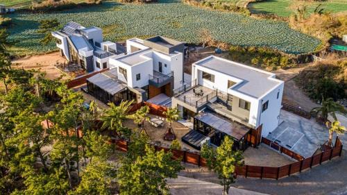 Hallim Villa | Jeju Mare Private Pool Villa