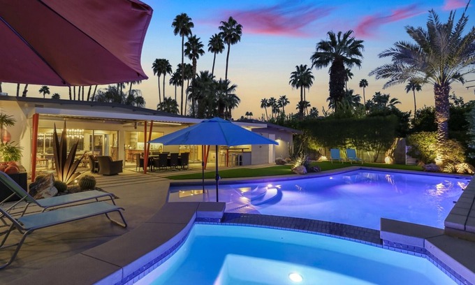 Deep Well Ranch House | Jerry Lewis Palm Springs Estate
