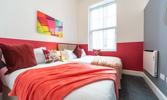 Hull Apartment | Jesouth Gorgeous Inn ☀️Striking ☀️Splashy ☀️Flashy