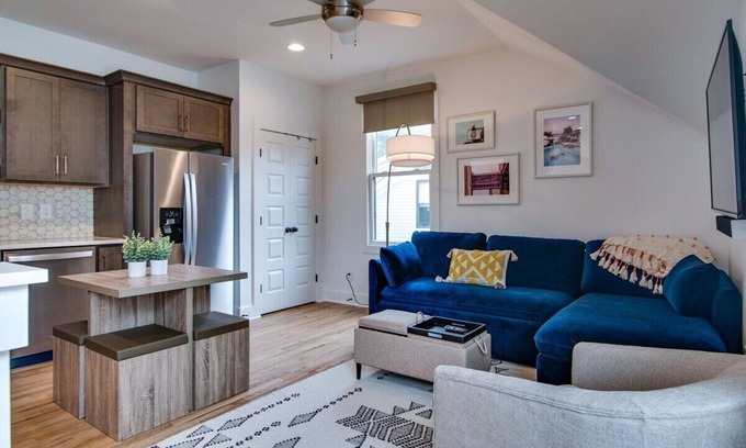 Greenwood House | Jewel Of East Nash With Parking <10 Min From DT