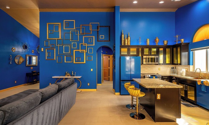 New Papago Parkway House | Jewel of Scottsdale, Epic game room and Hot tub, close to Old Town