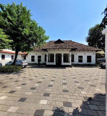Changanacherry Hotel | JK Heritage