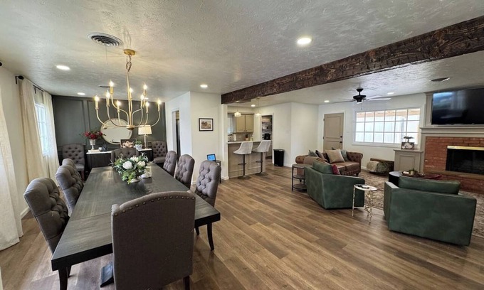 Lubbock House | Jockey Club in Melonie Park