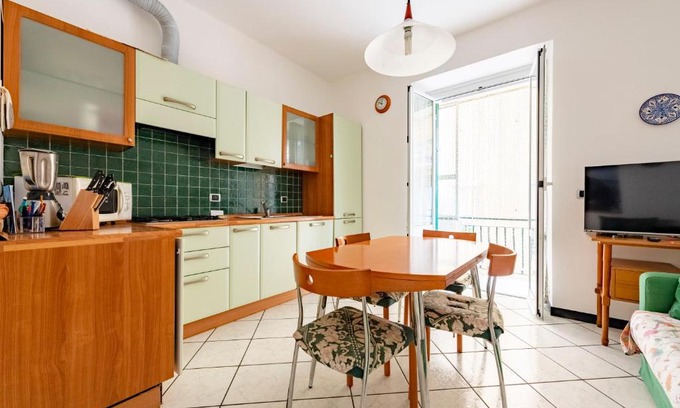 Chiavari Apartment | JOIVY Cosy flat with parking in Chiavari