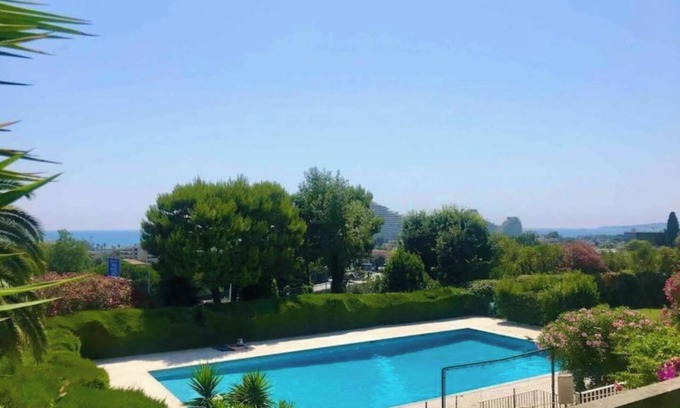 Bastide Giraud Apartment | Joli Appartement 3 Pièces Avec Piscine et Tennis