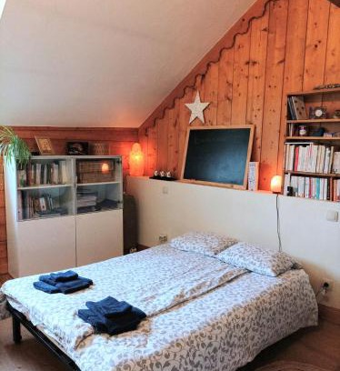 Gilly-sur-Isere House | Jolie chambre châlet Chez Marine