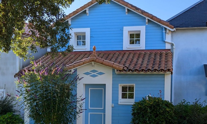 Talmont-Saint-Hilaire House | Jolie Maison Pour Huit Personnes sur le Golf de Bourgenay