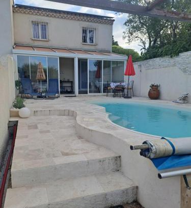 Vedene Apartment | Jolie petite maison tout proche d avignon