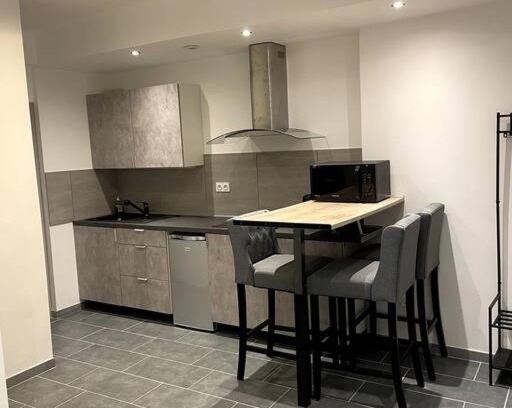 Saint-Donat-sur-l'Herbasse Apartment | Jolie T2 au coeur des collines