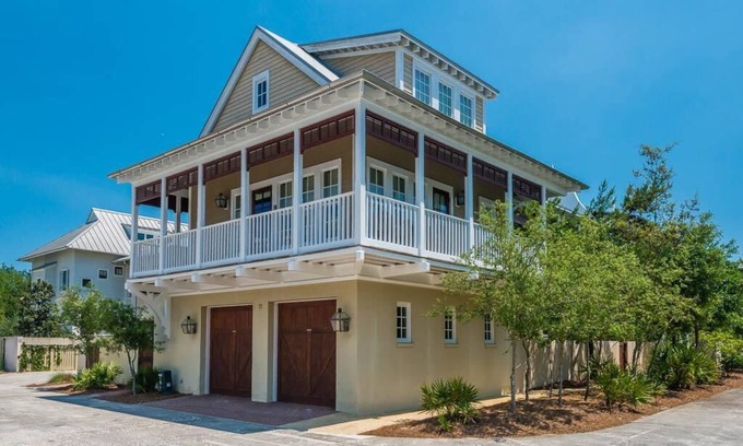Rosemary Beach Cottage | Jolly Roger: Amazing Rosemary Carriage Home South of 30A