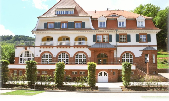 Annweiler am Trifels Hotel | Jugendstilhotel Trifels