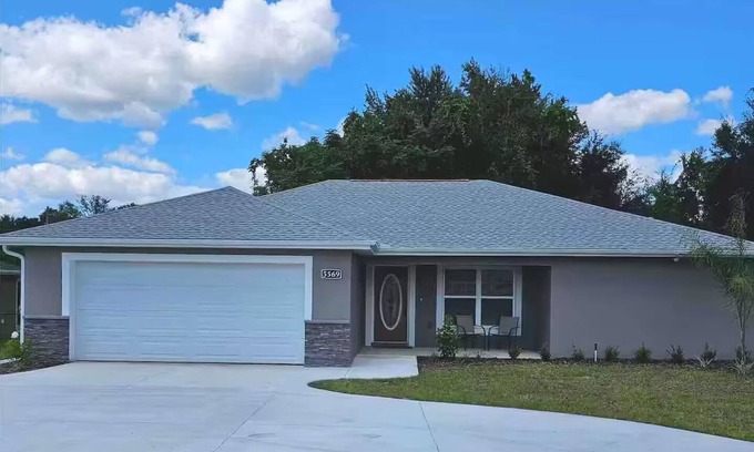 Ocala House | Julian's Flat