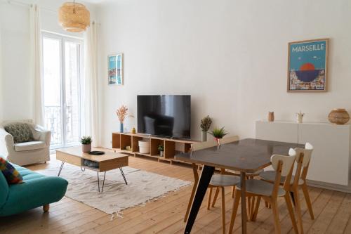 Notre-Dame du Mont Apartment | JULIEN - Gare St Charles - Cours Julien