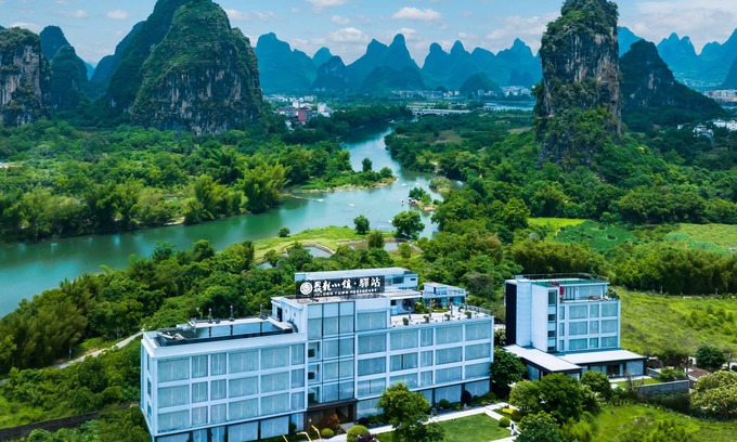 Ten Mile Gallery Bed & Breakfast | Julon Posthouse