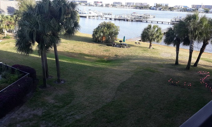 Fort Walton Beach Apartment | "Just For You" studio apartment