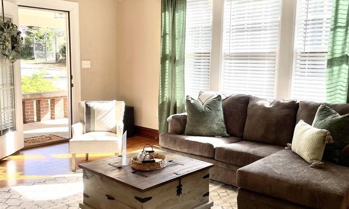 Anderson House | Just minutes from DT Anderson! | 2 Bed, 1 Bath
