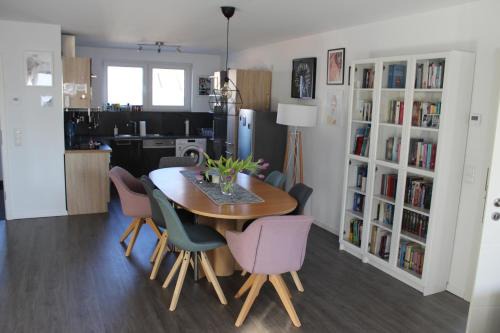 Rhein-Erft-Kreis District Apartment | Köln und Natur