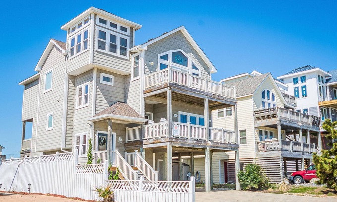 Colington House | K1421 Acqua. Ocean Views; Semi-Oceanfront; Elevator; Private Pool; Rec Room!