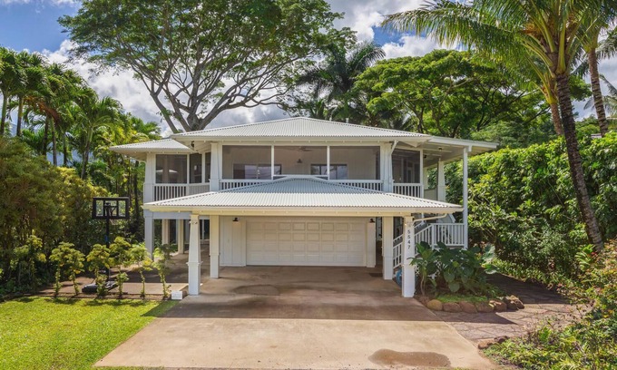 Hanalei House | Ka Makana on Weke Rd in Hanalei, A/C & Short walk to Hanalei Bay TVNC #1333