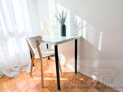 Oviedo City Centre Apartment | KADORI, centro Oviedo ruta de vinos y estacion de tren y autobus