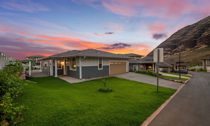 Makaha Valley House | Kalo Homes ~ Makaha Valley Oasis!