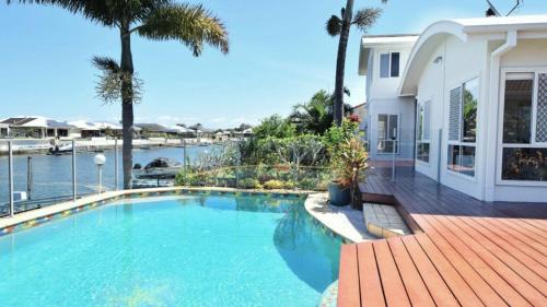 Bongaree House | Kangaroo Waters On Bribie