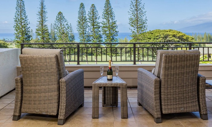 Kapalua Condo | Kapalua Golf Villa 26T8: Oversized Ocean View Lanai