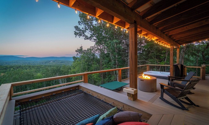 Clarkesville Cabin | KARGOHAUS - One of a Kind Shipping Container Getaway Near Helen ~ Dog Park!