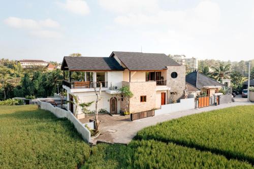 Mas Bed & Breakfast | Kari Senja Ricefield View Villa