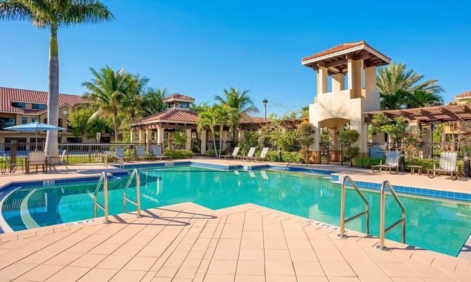 Delray Beach Apartment | Kasa | Have Some Fun in the Sun | Delray Beach
