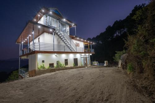 Kumarhatti House | Kasauli Hills Regency I Kasauli